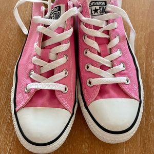 Pink converse